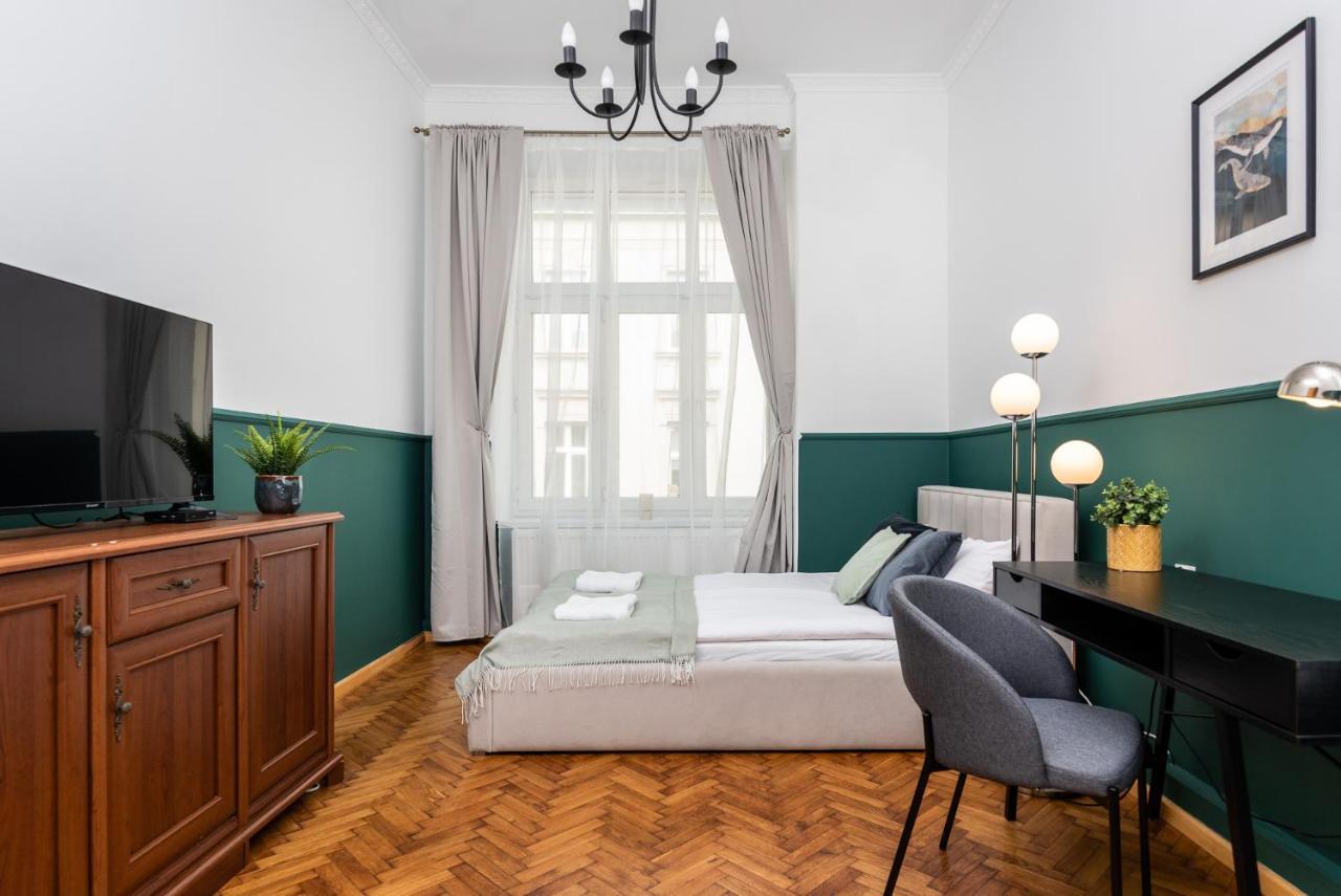Classy Old Town Apartment - By Upstairs Krakkó Kültér fotó