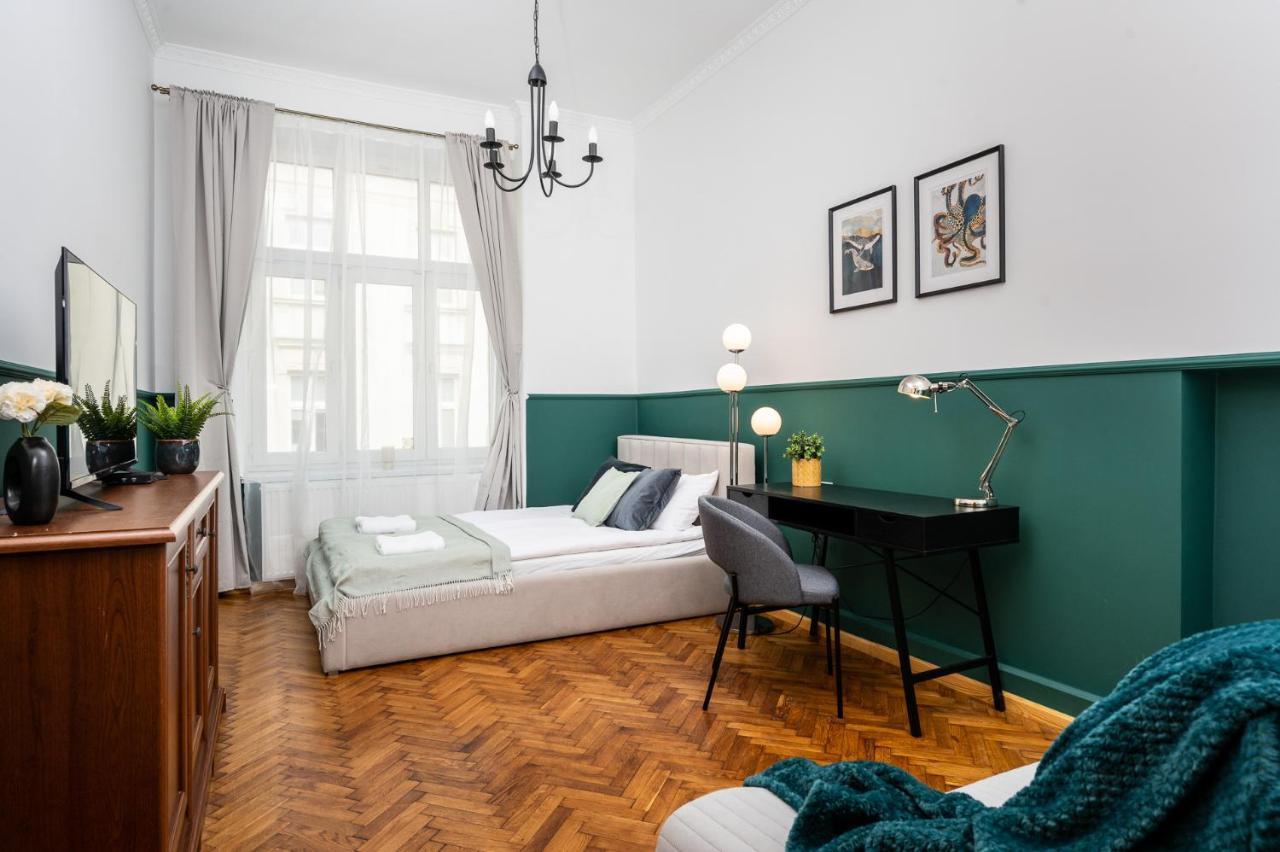 Classy Old Town Apartment - By Upstairs Krakkó Kültér fotó