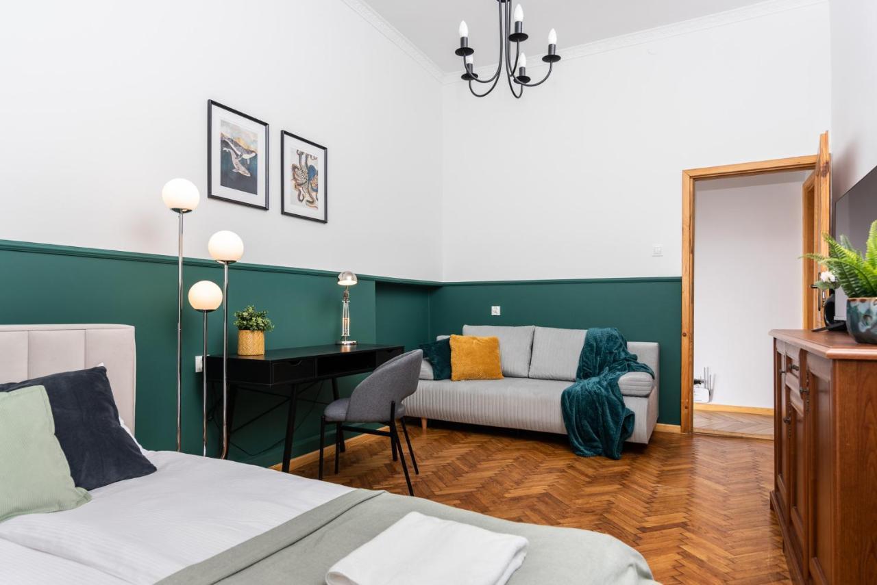 Classy Old Town Apartment - By Upstairs Krakkó Kültér fotó