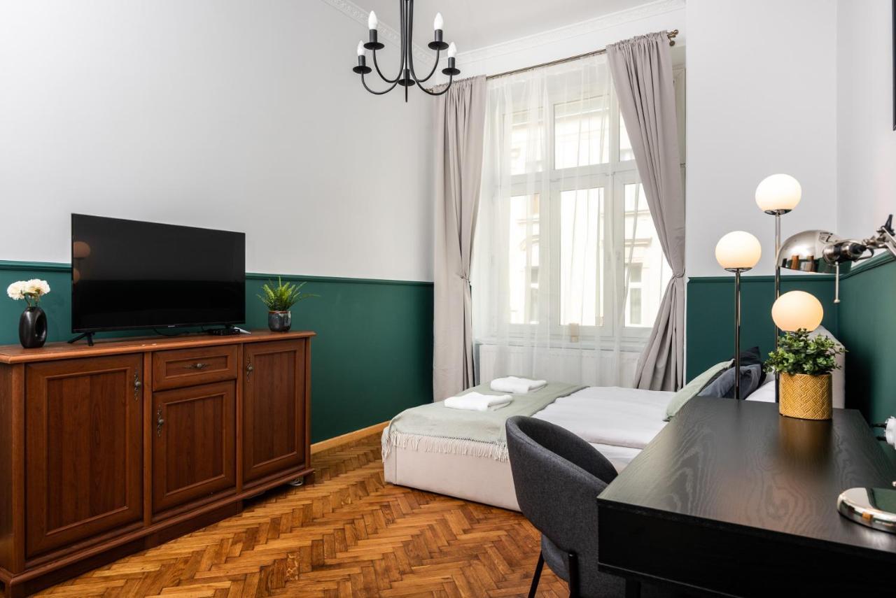 Classy Old Town Apartment - By Upstairs Krakkó Kültér fotó